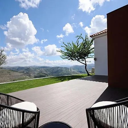 Outstanding 4 Bedrooms Gouva Pool Table Pinhão