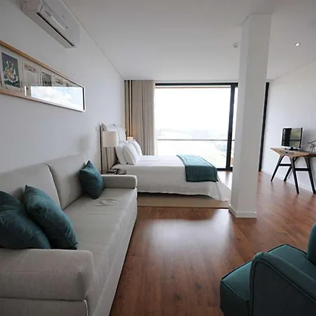 Outstanding 4 Bedrooms Gouva Pool Table * Pinhão